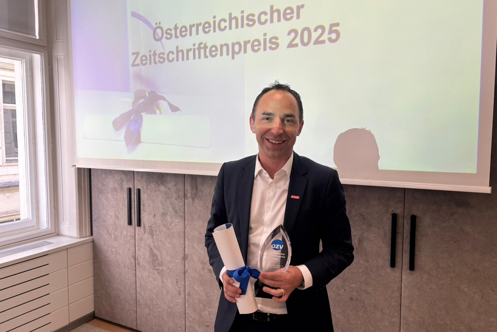 Christoph Lehermayr leitet das Missio-Magazin allewelt