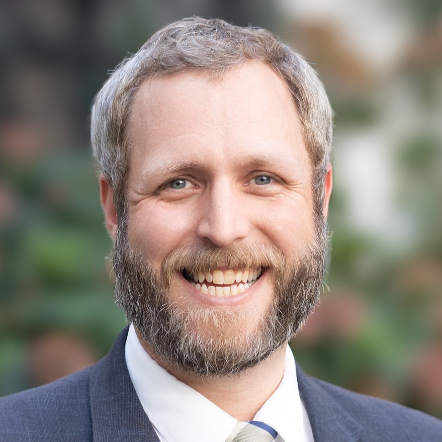Dr. Simon Varga